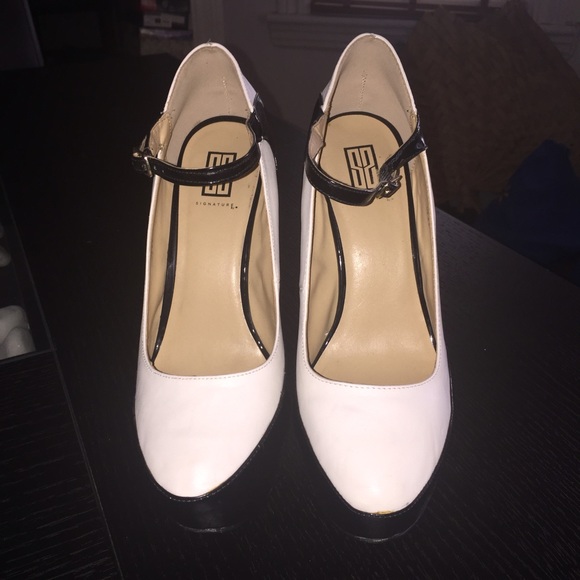 black and white mary jane shoes