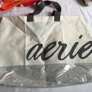 Large aerie tote bag