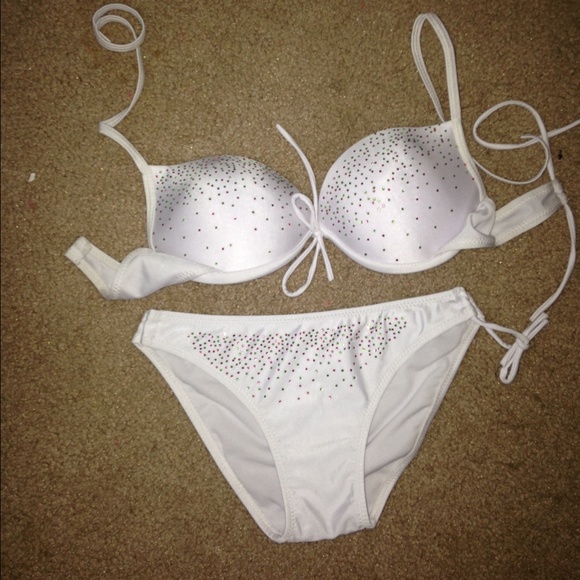 Victoria's Secret bikini