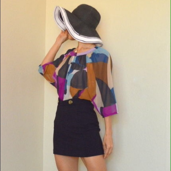 Ellen Tracy 100% Silk Oversized Blouse Geometric