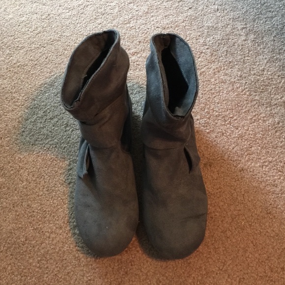 Grey booties - Picture 2 of 3