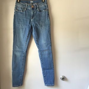 BDG Twig Mid-Rise Jean