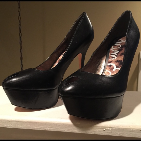 Sam Edelman black Novato pumps