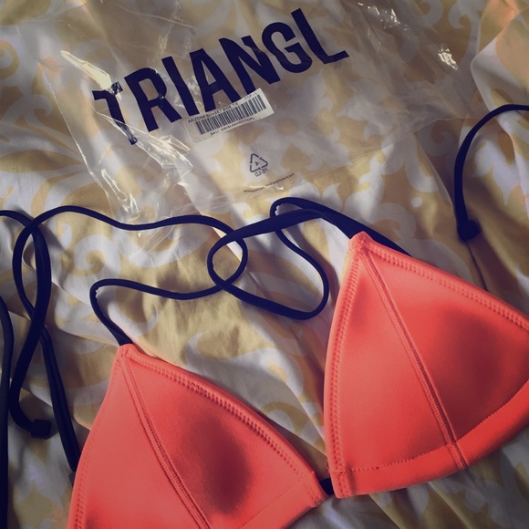 NEW Triangl Top