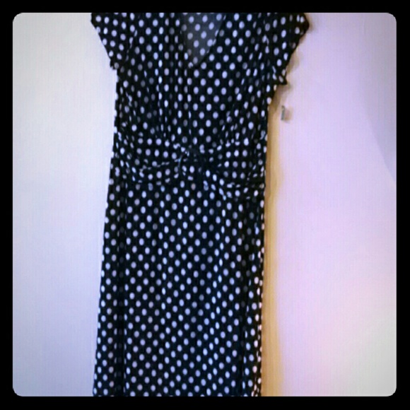 Black base white polka dots gorg dress