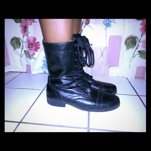 American Eagle Outfitters Shoes - Combat boots