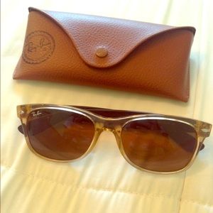 Ray Ban Wayferer sunglasses