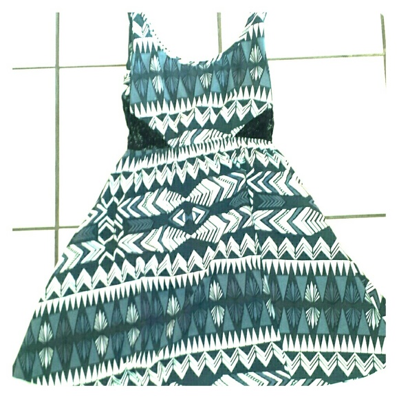 Skater dress - Picture 1 of 2