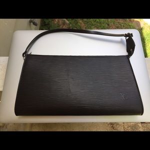 Louis Vuitton Epi Leather Pochette