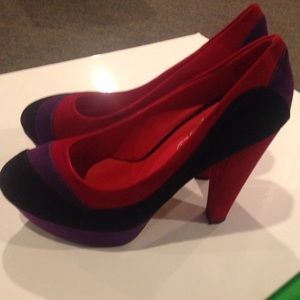 Color block heel