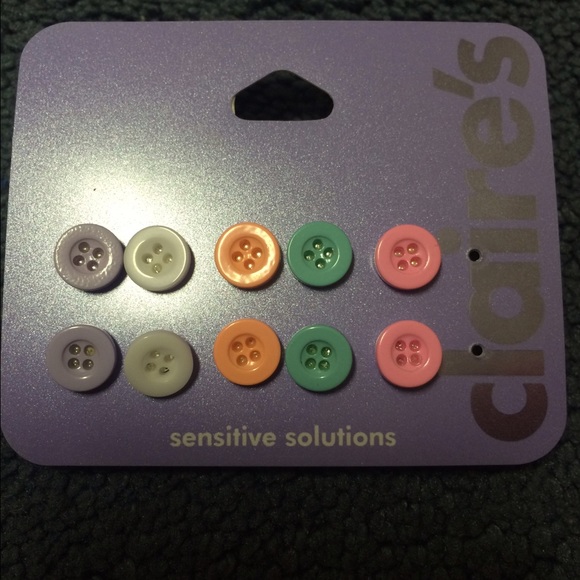 Claire's button earrings