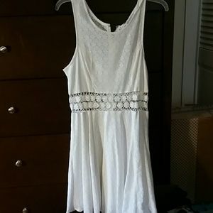 NWT  FREE PEOPLE Ivory daisy dress Size 12