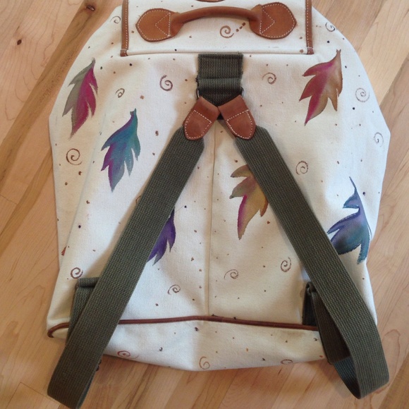 Hand painted backpack - Picture 3 of 4