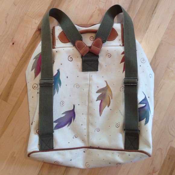 Hand painted backpack - Picture 4 of 4