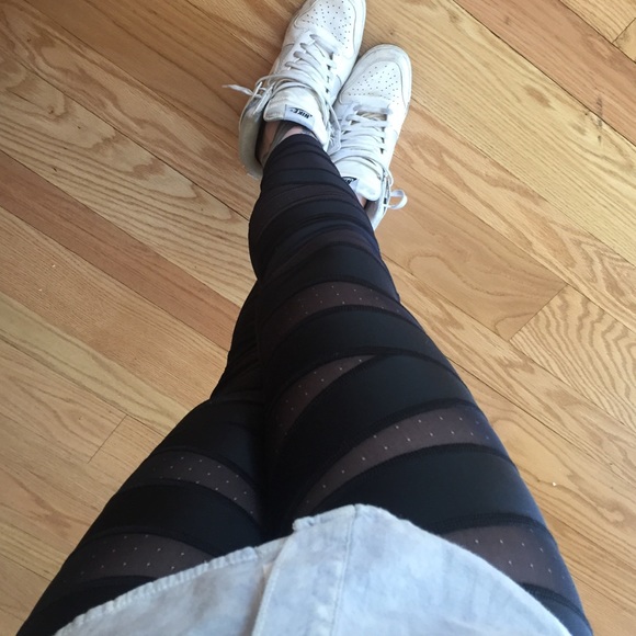 Lululemon high times mesh shine pants size 6