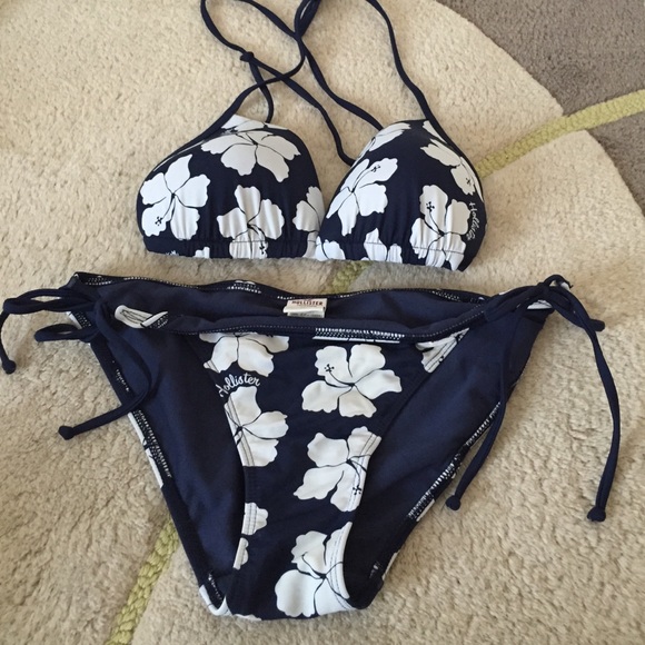 Hollister Other - Hollister bikini