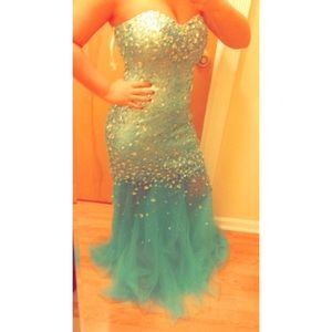 Prom dress