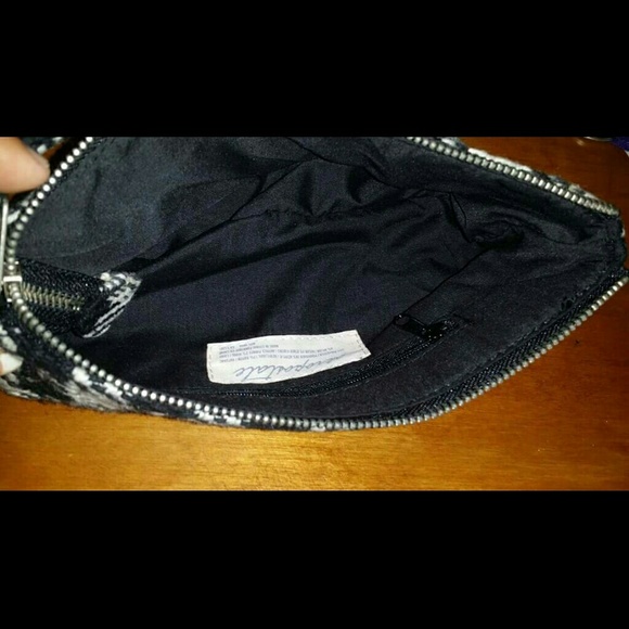 NWT Aeropostale purse - Picture 4 of 4