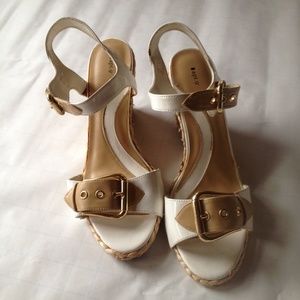 Apt. 9 Wedges