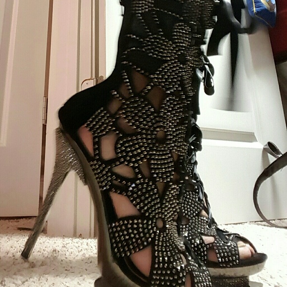 Summer Booties - Picture 2 of 4