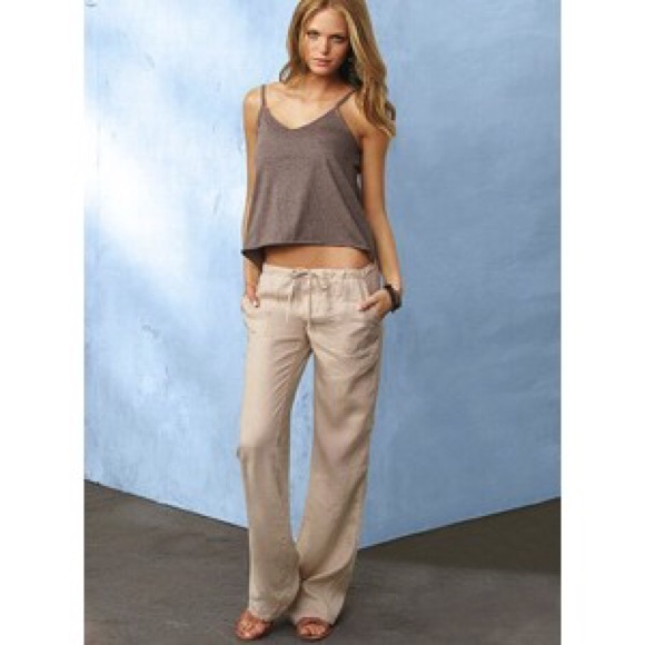 NWOT - never worn VS "The Beach Pant" in Linen