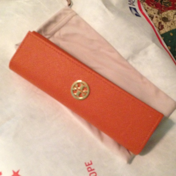 Tory Burch Case with Baggie - Picture 1 of 2
