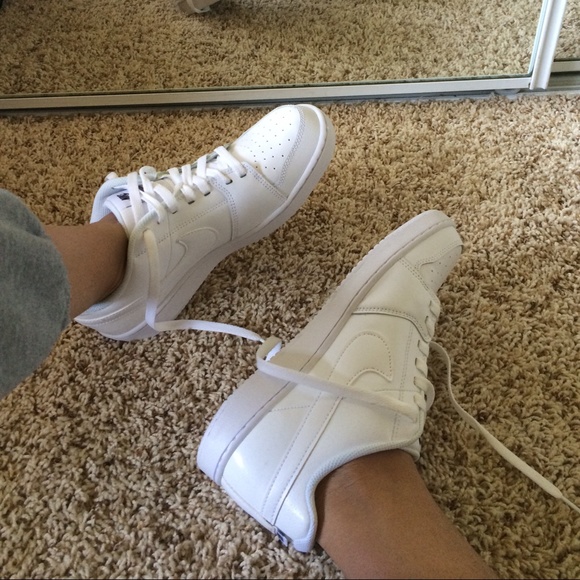 Nike Shoes - Nike