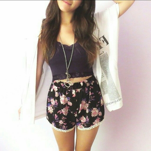 Patterned shorts - Picture 2 of 2