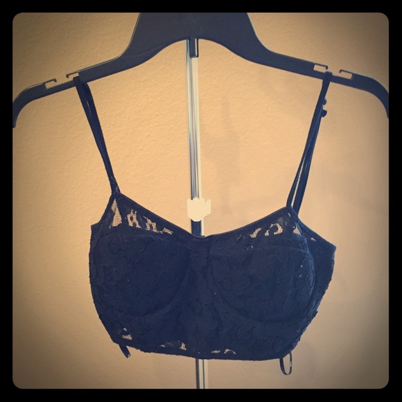 Black bralette/crop top