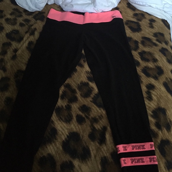 PINK yoga crop pants like new!