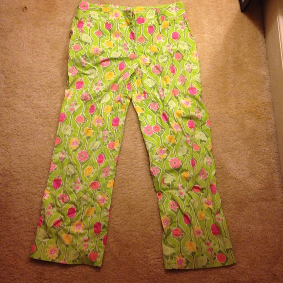 White tag Lilly Pulitzer Capris Size 0