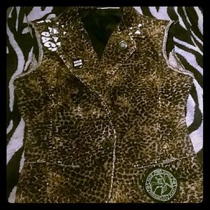 Leopard vest