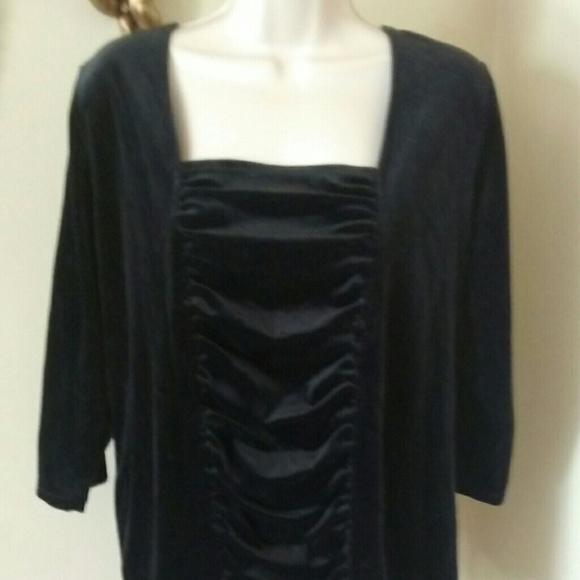 BLACK STRETCH VELVET TOP