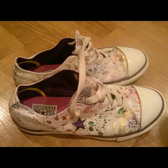 Girls converse sneakers