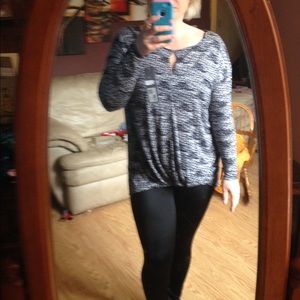 New cute long top! Or great maternity top !