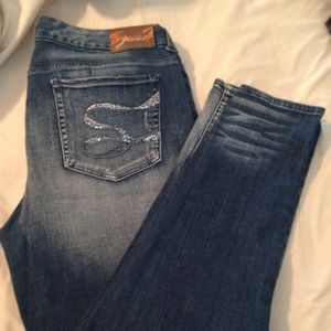 Seven7.. Distressed skinny jean