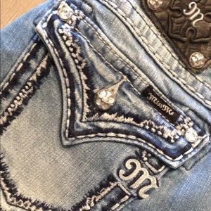 Miss Me light wash Bermuda shorts