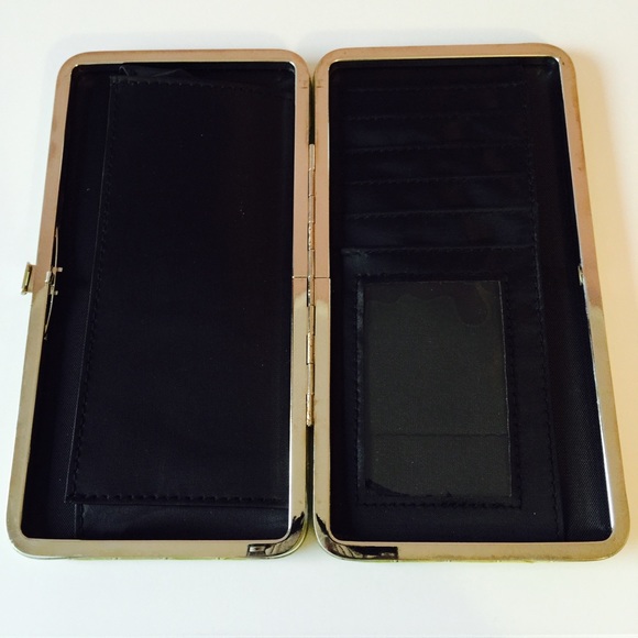 Wallet - Picture 2 of 3