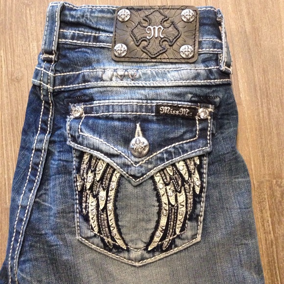 Miss Me Angel wing Capri stretch jeans