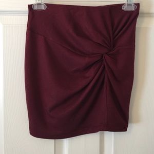 Need a game day skirt? Here's a maroon one.