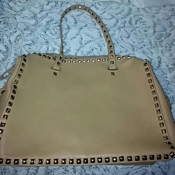 Handbag - Picture 1 of 2