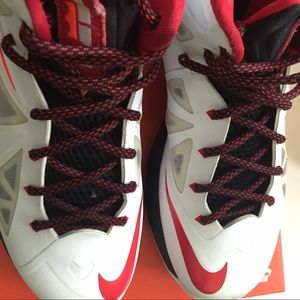 NIKE LEBRON SHOES