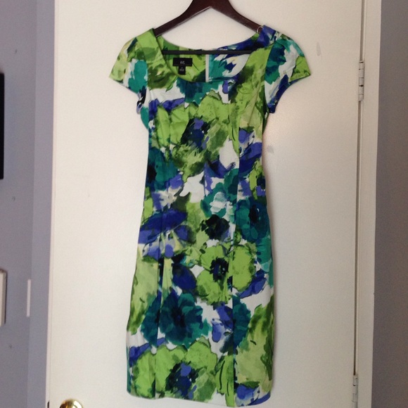 ☀️Summer Sale ☀️ Teal and green print dress