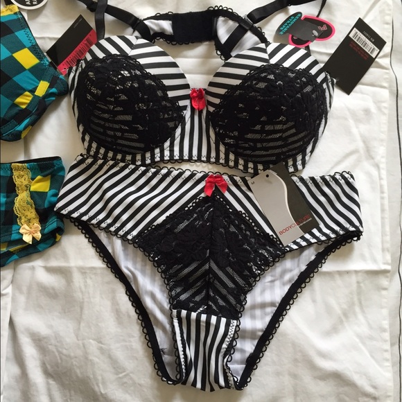 bra and underwear - Picture 2 of 4