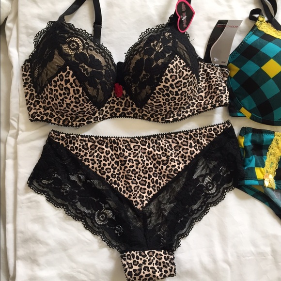 bra and underwear - Picture 4 of 4