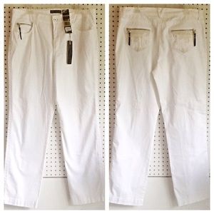 PRICE DROP NWT White Nine West denim jeans