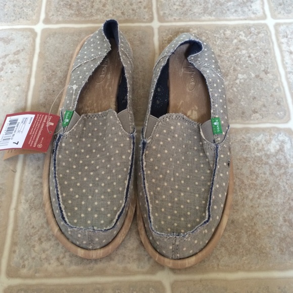 Sanuk sidewalk surfers-handmade-never worn!