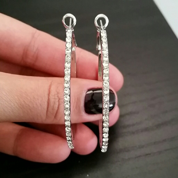 Earring bundle - Picture 2 of 2