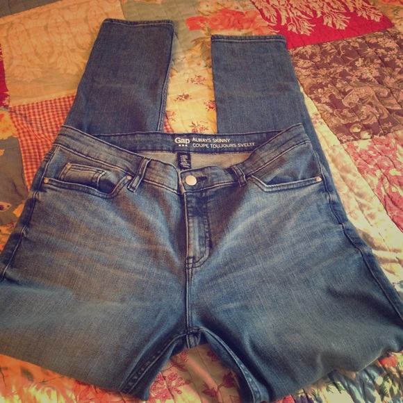 GAP always skinny jeans size 6