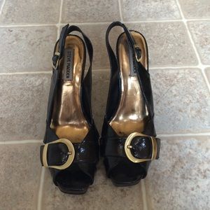 Steve Madden black patten leather peep toe heels